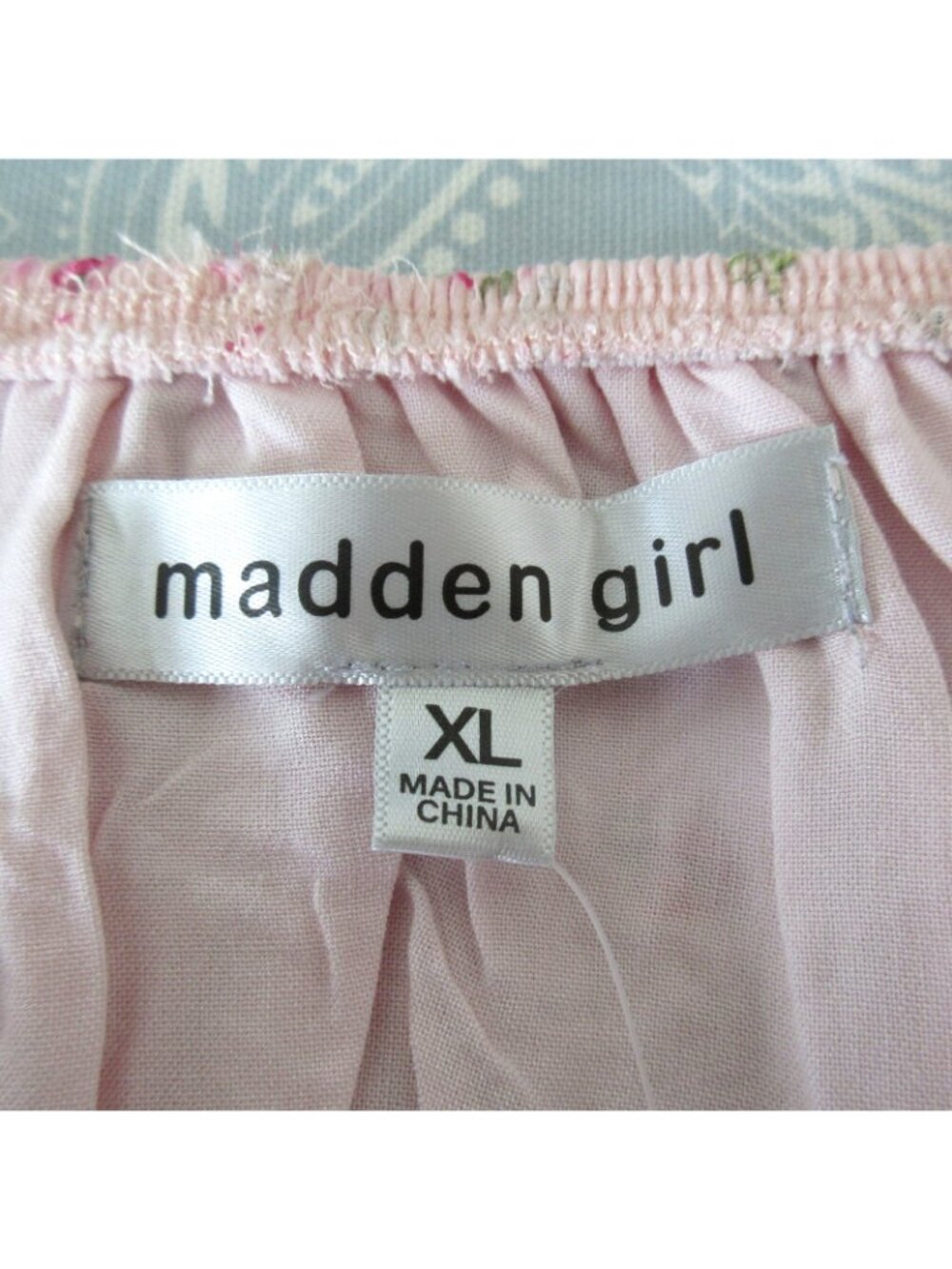 NWT Madden Girl XL Pink Floral Smocked Bodice Peasant Blouse Y2K Inspired - Picture 5 of 8